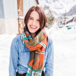 Meet your Posher, Melani